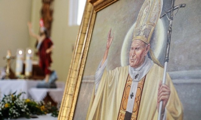 Stowarzyszenie Praworządny Sulechów wydało oświadczenie w sprawie ataków na św. Jana Pawła II.