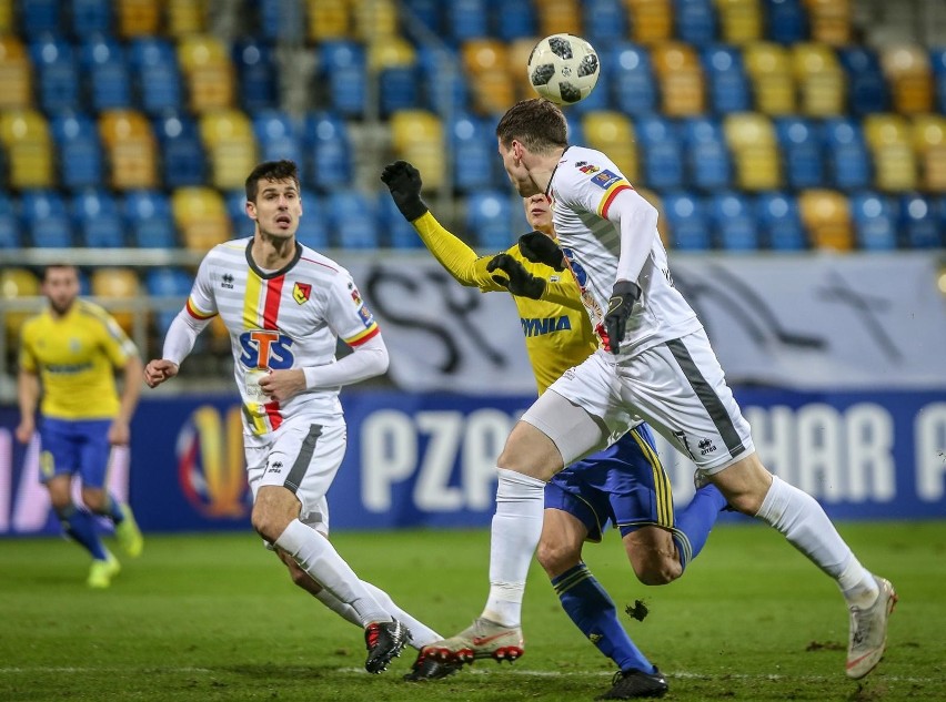 04.12.2018 gdynia. stadion miejski. puchar polski.  1/8...