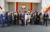 Wręczono odznaki "Za Zasługi dla Miasta Łodzi". Wśród odznaczonych jest wielu sportowców [zdjęcia]