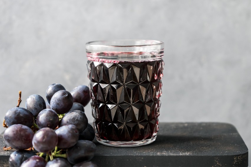Zdrowy sok z winogron to znakomity napój do przygotowania na...