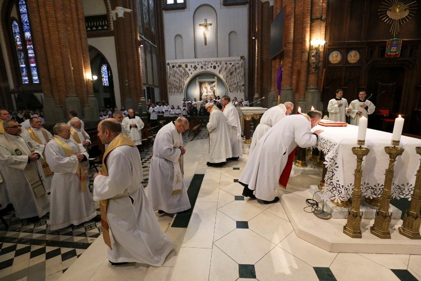 Dziś Wielki Czwartek 2018. To także Dzień Kapłaństwa, w...