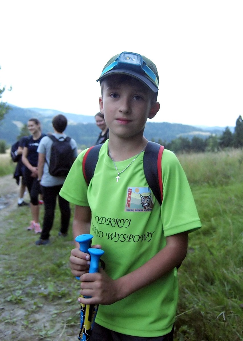 Odkryj Beskid Wyspowy. W sobotni wieczór wspięli się na Luboń Wielki, a w niedzielny poranek pokonali Grodzisko