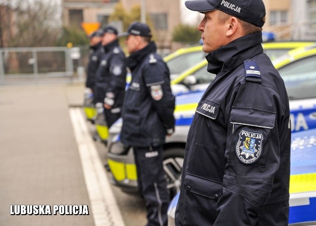 Od piątku 23 grudnia do floty Lubuskiej Policji włączono kolejne, cztery „elektryki”. Radiowozy Hyundai Kona EV są wyposażone w nowoczesne systemy bezpieczeństwa.