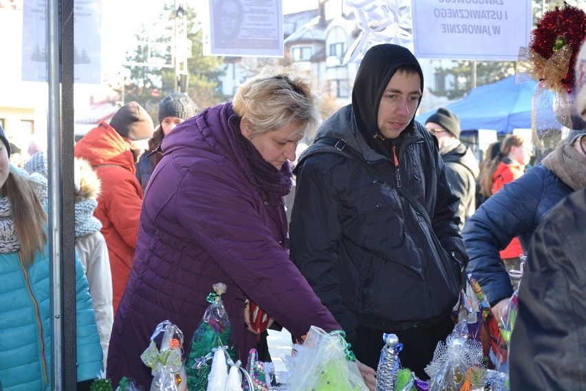 Jarmark bożonarodzeniowy na rynku w Jaworznie