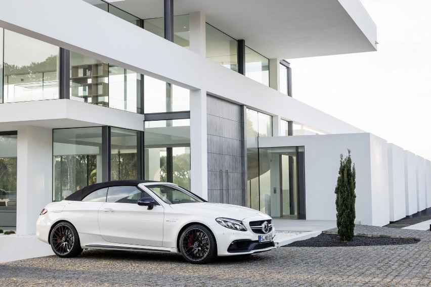 Mercedes-AMG C 63 Cabrio...