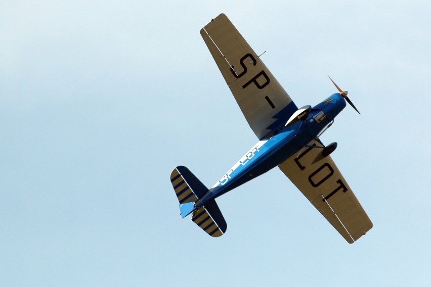 Air Festival Świdnik. Taniec Biało - Czerwonych Iskier na niebie [ZDJĘCIA, WIDEO]