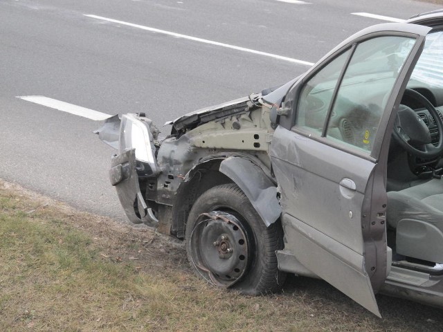 Groźna kolizja na obwodnicy Karlina.