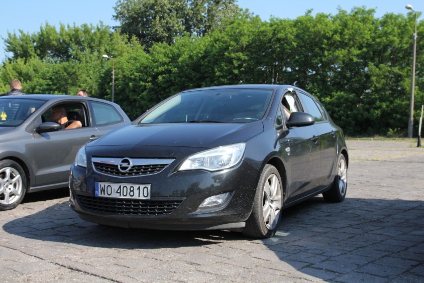 Opel Astra, rok 2012, 1,6 benzyna, cena 26 000zł