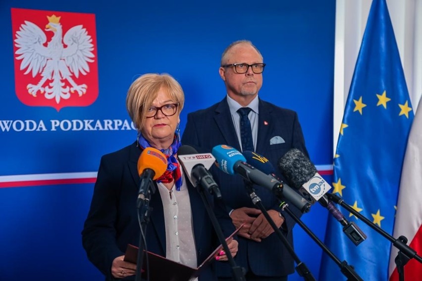 Wiceminister Jacek Protas oraz Wojewoda Teresa Kubas-Hul...