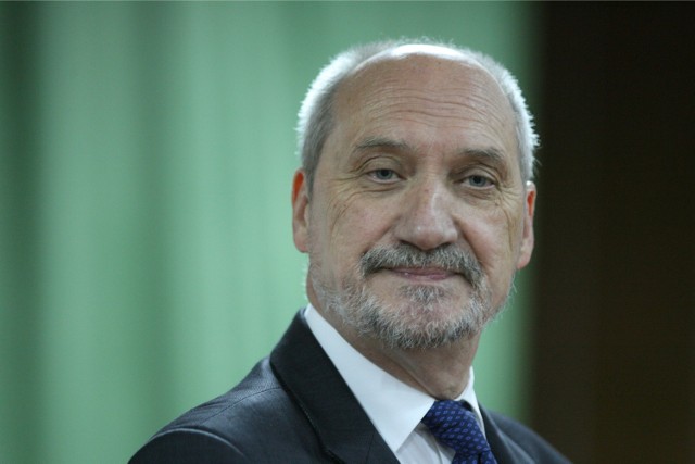 Antoni Macierewicz nie dojechał dziś do Wrocławia