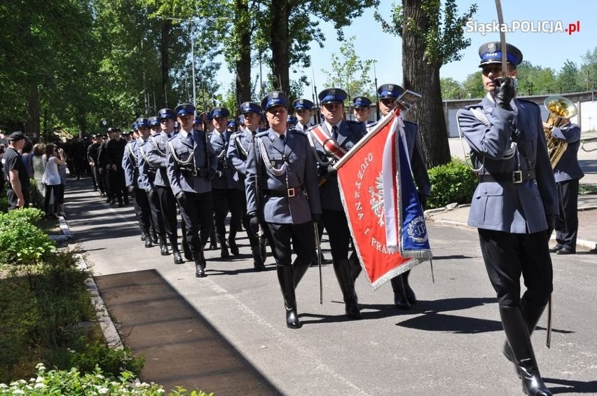 Ślubowanie nowych policjantów w Katowicach