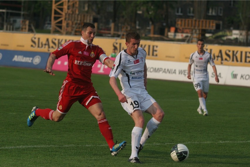 03.05.12 gornik zabrze (biale) - wisla krakow fot. mikolaj...