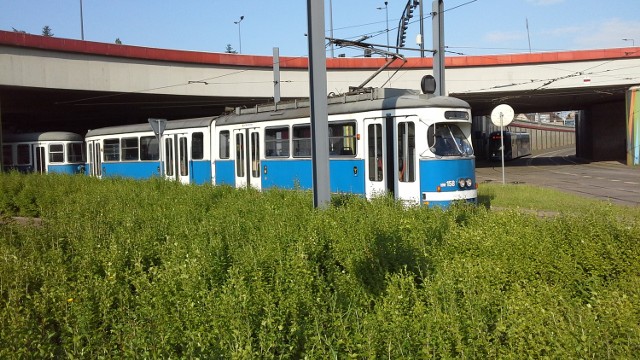 Awaria tramwaju na Rondzie Mogilskim dała się we znaki pasażerom