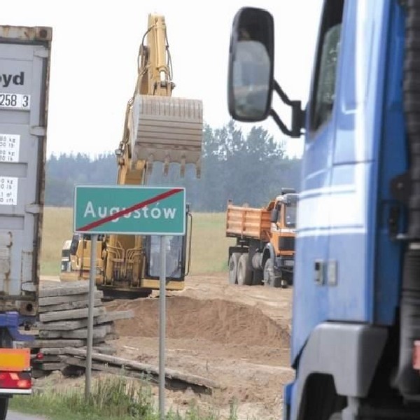 Platforma  ma nadzieję, że ta sprawa nie wpłynie na wynik wyborów. - Nie boimy się Rospudy. Myślę, że pozostanie ona w tle wyborów, bo przecież nie burmistrz, a Trybunał Europejski o niej decyduje - twierdzi Józef Klim, poseł PO.