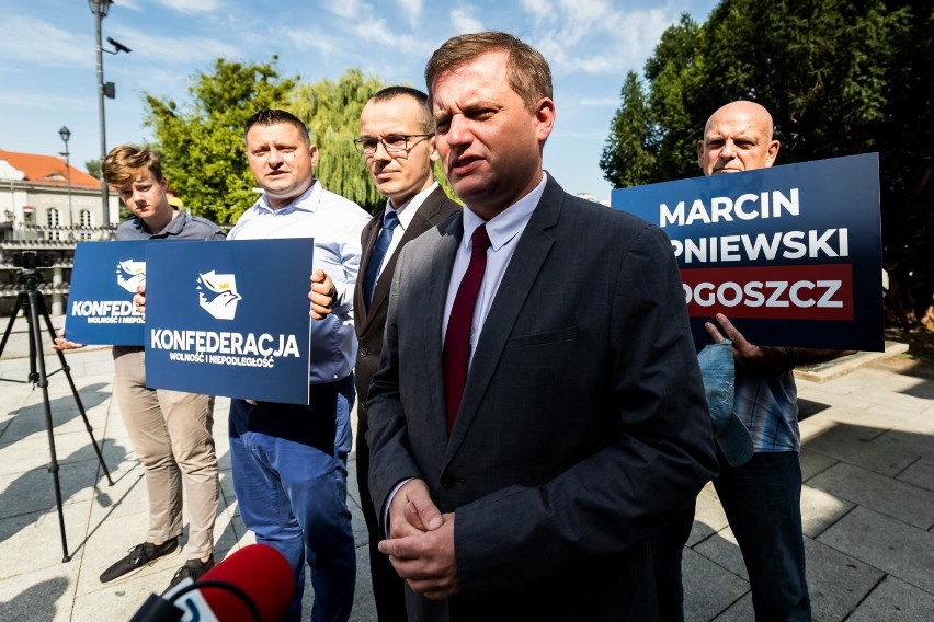 Marcin Sypniewski, kandydat z listy Konfederacji Wolność i...