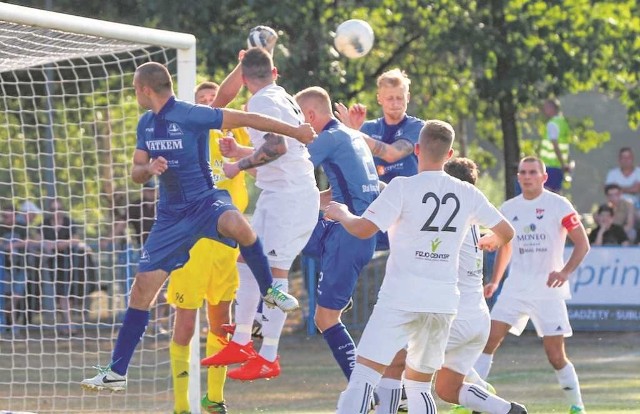 Po inauguracyjnej kolejce III ligi w drużynie Wiślan pozostał spory niedosyt. Punkt był w zasięgu