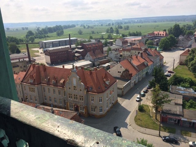 Takie oto widoki można podziwiać po wejściu na szczyt wieży kościoła św. Jadwigi w Krośnie Odrzańskim. Prawdopodobnie wkrótce będzie to kolejny punkt turystyczny w stolicy powiatu.