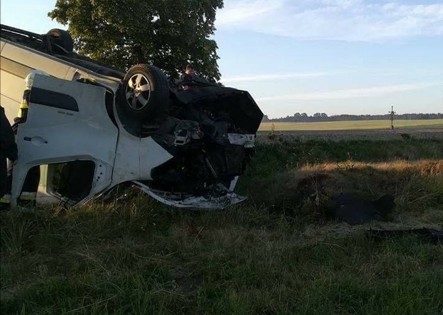 W sobotę, przed godz. 5, na drodze krajowej nr 8 w pobliżu miejscowości Grymiaczki, doszło do wypadku z udziałem dostawczego renault.