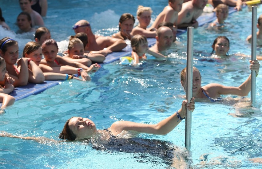 We wrocławskim aquaparku panie próbowały swych sił w aqua...