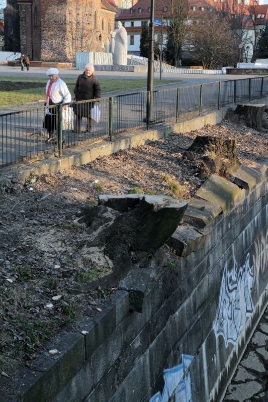 Bulwary nad Odrą będą jak nowe. Trwa przebudowa (ZDJĘCIA, WIZUALIZACJE)