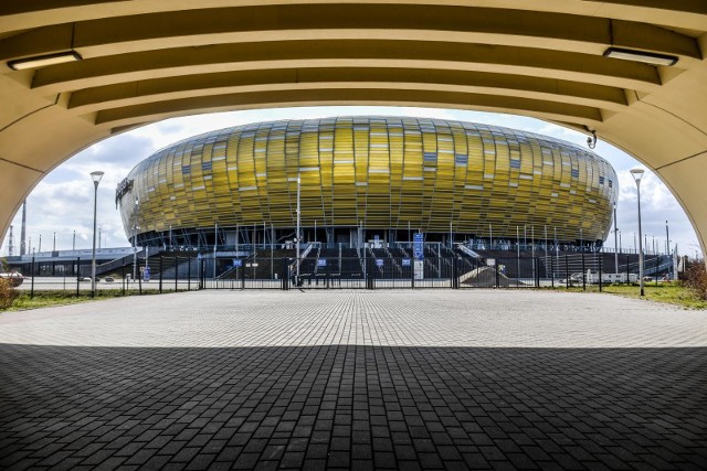 04.04.2020 gdanskgdansk sie zmienia - aktualne zdjecia gdanskana zdjeciu: energa stadion gdansk - widok z mostu czerwonego , wiaduktu harfowegofot. przemek swiderski / polska press / dziennik baltycki