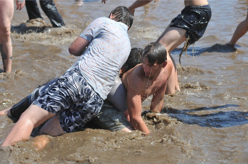 Woodstock 2015 | Kąpiel w błocie na Woodstock 2015 | Kąpiel...