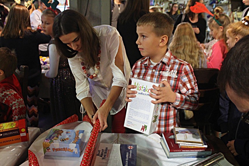 Orszak św. Mikołaja w Lublinie. Nagrywali teledysk do piosenki „O dobrym świętym Mikołaju” (ZDJĘCIA)