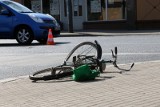W Sępólnie Krajeńskim samochód potrącił rowerzystkę. Starsza kobieta trafiła do szpitala