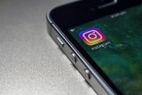 Instagram testuje tryb nocny. Jak wygląda tryb nocny w aplikacji i jak go włączyć? [16.02.2020 r.]