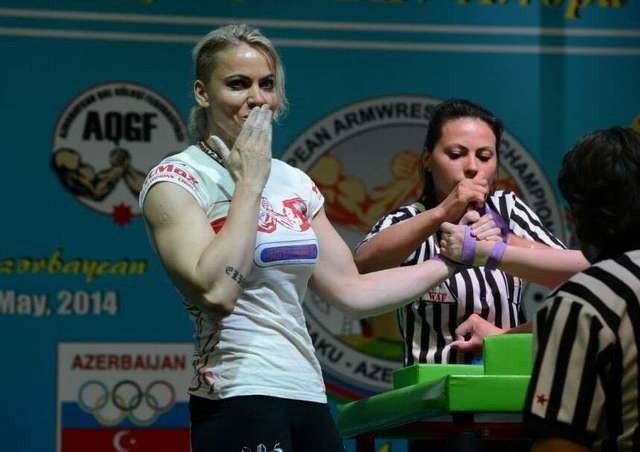 Przed rokiem w naszej zabawie triumfowała Marlena Wawrzyniak. Grudziądzka armwrestlerka sukcesy odnosiła również w tym roku (na zdjęciu podczas udanych mistrzostw Europy w Baku). Czy uda jej się powtórzyć sukces?