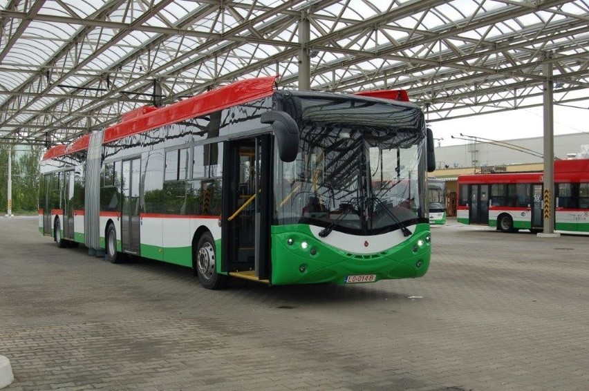 Fabrycznie nowych trolejbusów, do których dostarczenia...