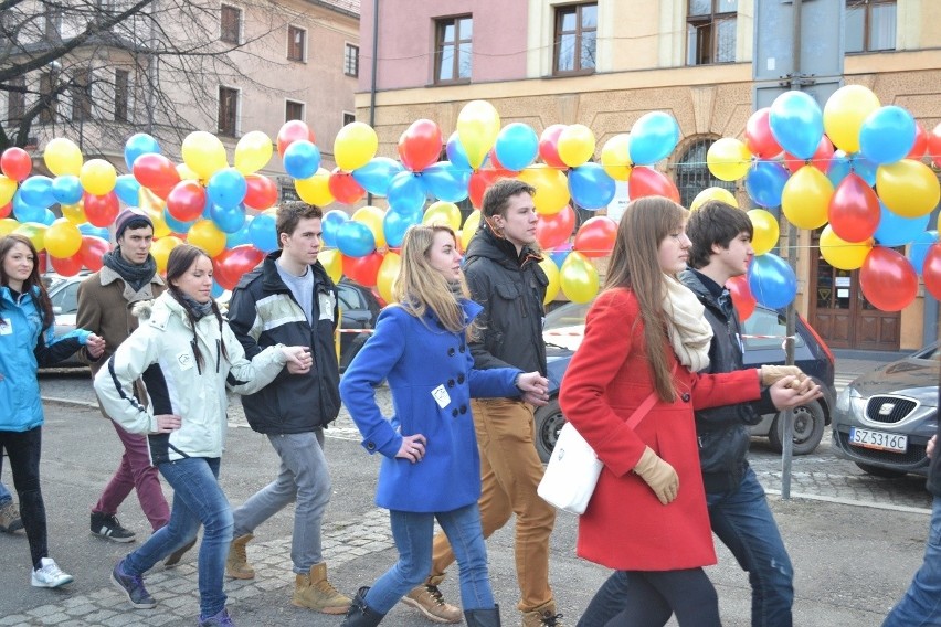 Studniówka 2014. Polonez Maturzystów w Zabrzu