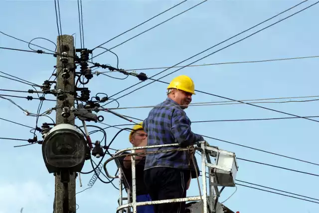 Naprawa sieci energetycznej potrwa jeszcze sporo czasu