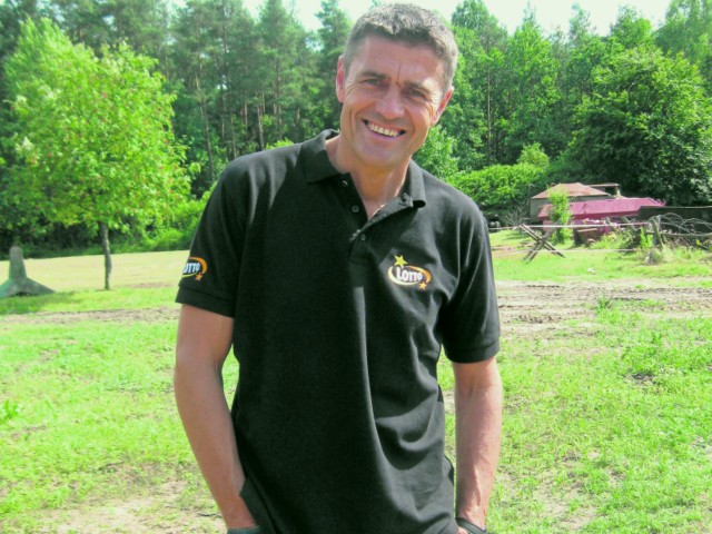 Krzysztof Hołowczyc ma 52 lata. Rajdowy mistrz Europy, trzykrotny mistrz Polski. Uczestnik Rajdu Dakar.
