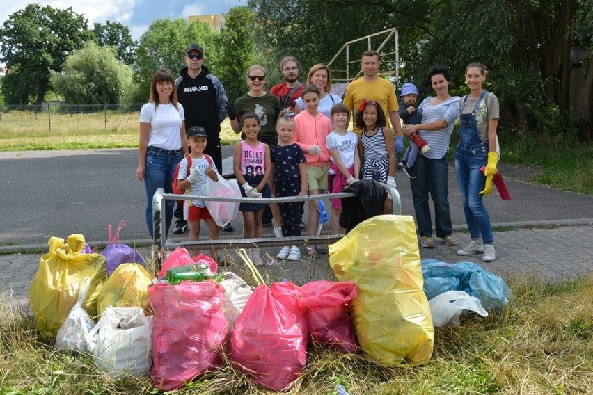 Kiedy park został posprzątany, wolontariusze mogli odpocząć....