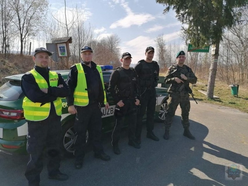 Opolscy policjanci pilnują teraz również granic.