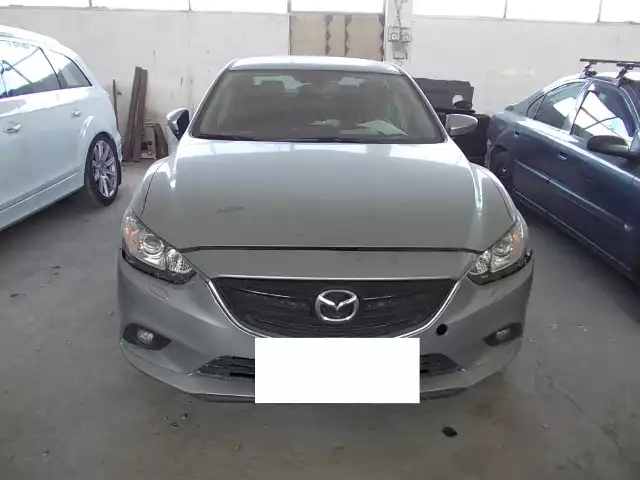 Naczelnik Podlaskiego Urzędu Celno-Skarbowego w Białymstoku ogłasza sprzedaż samochodów przejętych od przemytników.  Mazda 6 Skyactiv	Rok produkcji: 2016	Pojemność silnika (ccm): 1998	Kwota oszacowania (zł): 12 000Zobacz też:Tanie luksusowe samochody od celników. Sprzedaż - licytacja (zdjęcia)Izba Celna Białystok: Przetarg na samochodyIzba Celna w Białymstoku organizuje przetarg na pojazdy [ZDJĘCIA]Izba Celna organizuje przetarg na samochody (zdjęcia)