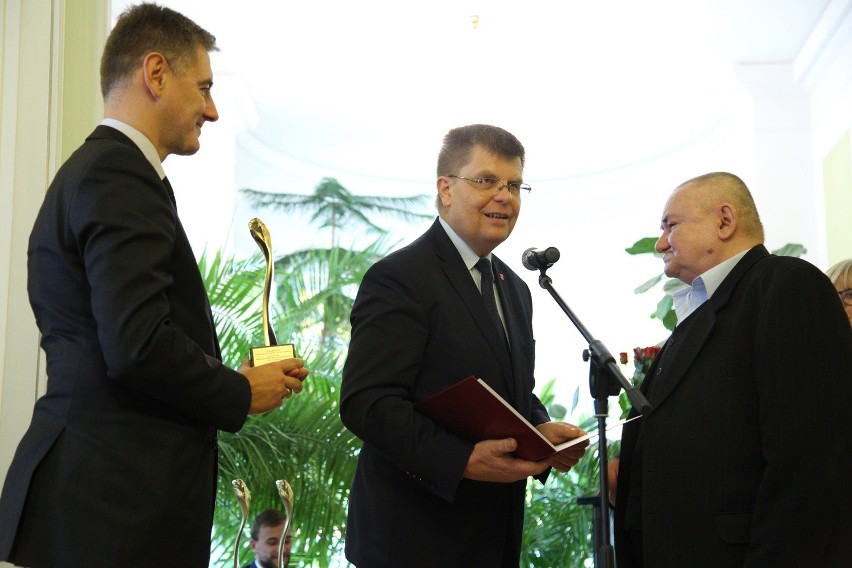 Nagrody Marszałka Województwa Podlaskiego otrzymali ludzie...