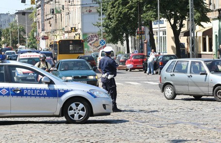 Tir zmasakrował kobietę przy ul. Przybyszewskiego (wideo, galeria)