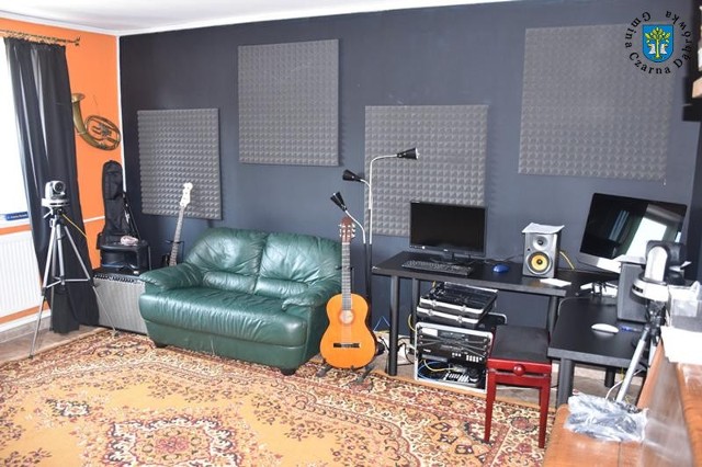 136 tysięcy złotych kosztowało profesjonalne studio nagrań, które powstało w ośrodku kultury w Czarnej Dąbrówce.