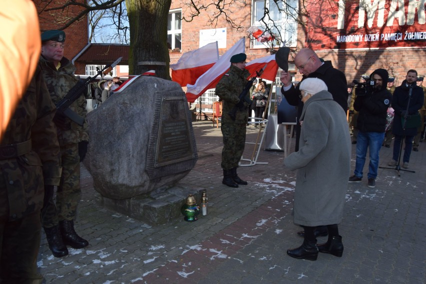 Narodowy Dzień Pamięci Żołnierzy Wyklętych w Szczecinku. Kogo zabrakło? [zdjęcia]