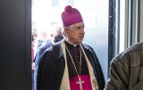 Papież Franciszek przyjął rezygnację arcybiskupa Andrzej Dzięgi z posługi duszpasterskiej. W tle także pedofilia w Diecezji Sandomierskiej
