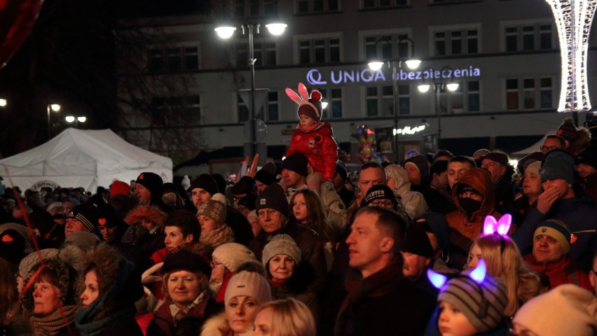 Światełko do nieba, licytacje i koncert Feel na finał WOŚP w...