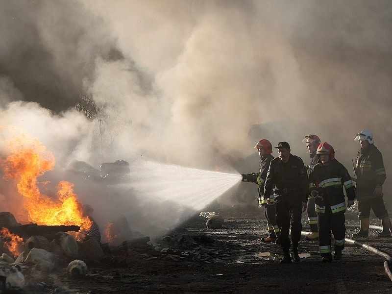 Na miejscu pożaru w Kłudce pracowało 8 zastępów straży.