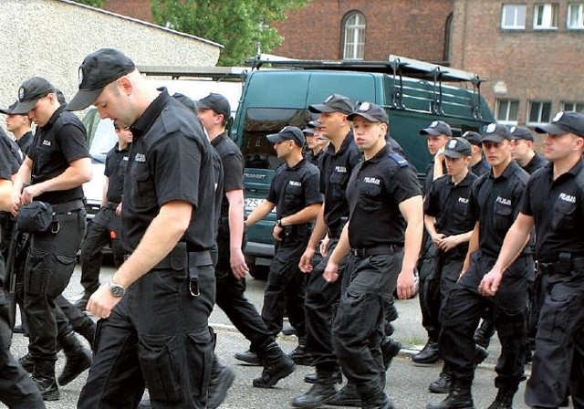 Głównym zadaniem naszych policjantów będzie bezpieczny konwój szczecińskich kibiców na stadion, a potem ze stadionu do pociągu.