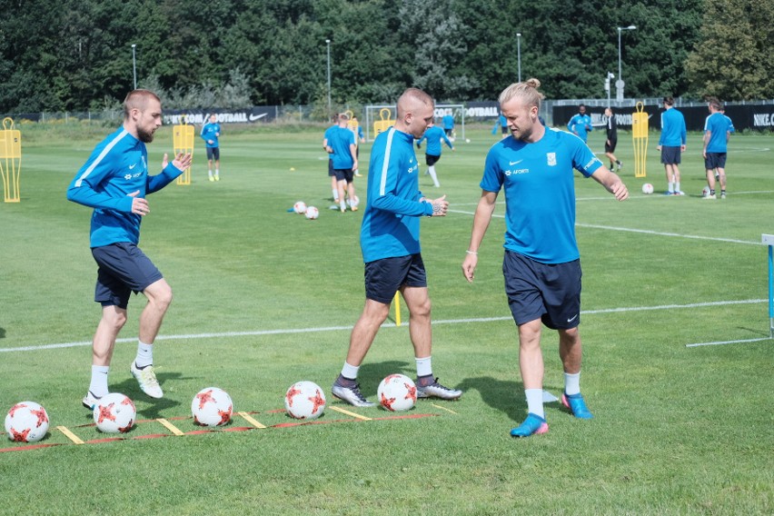 Trening piłkarzy Lecha Poznań przed meczem z Arką Gdynia