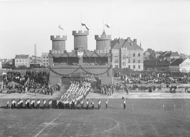 Czerwiec 1935 r. Tak wyglądał stadion Cracovii podczas...