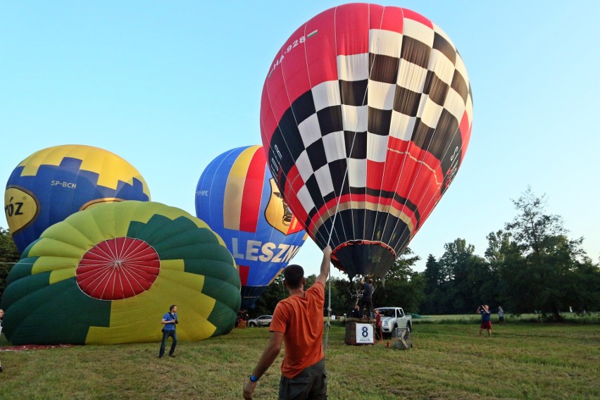 Zawody balonowe w Nałęczowie. Balony poszły w górę [DUŻO ZDJĘĆ]