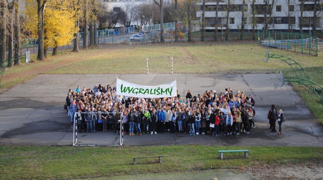 To sukces całej szkolnej społeczności. Uczniów, ich rodziców, nauczycieli i pracowników szkoły. Dobrze sprzedać swoją ideę w gronie ludzi początkowo niezainteresowanych to wielka sztuka. Z nowoczesnych obiektów sportowych będą korzystali nie tylko uczniowie, ale też mieszkańcy miasta w różnym wieku. Nowy obiekt będzie integrować.