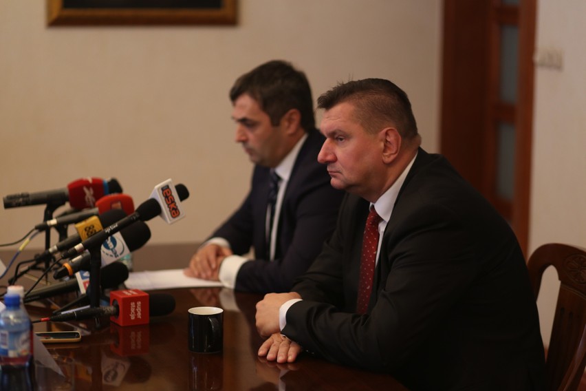 Prezydent Bytomia Damian Bartyla oraz dr Dariusz Woźnicki,...
